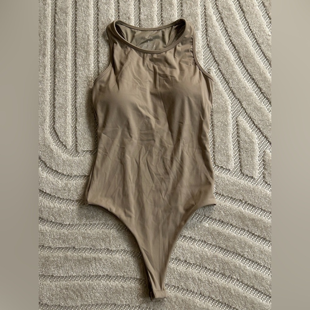 Klassy Network Scoop Neck Tank Brami Bodysuit in Beige - S